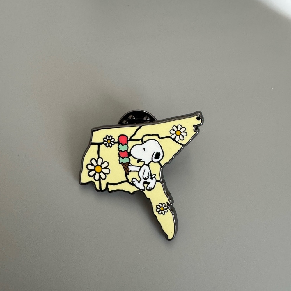 Peanuts Enamel Pin - NO BOX